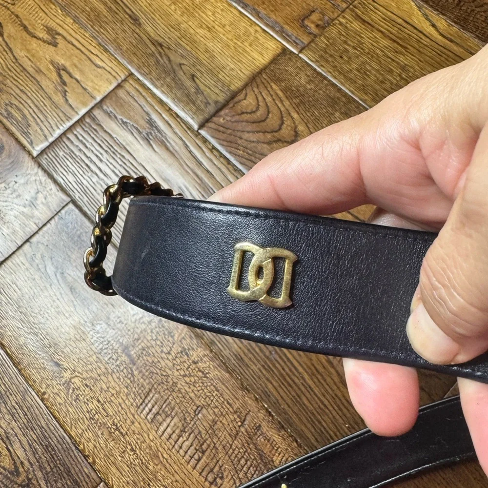VTG Black Leather Gold Chain Buckle Belt
